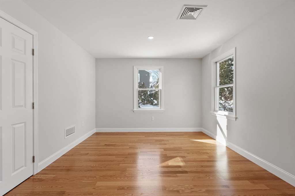 37 Montview Road Chelmsford, MA 01824 - Photo 28 of 42