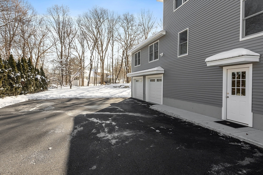 37 Montview Road Chelmsford, MA 01824 - Photo 3 of 42