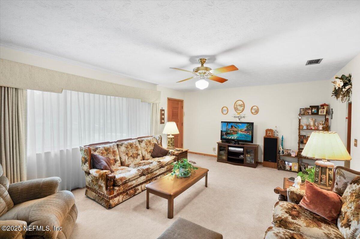 6162 Firestone Road Jacksonville, FL 32244 - Photo 6 of 30 06-DSC01257