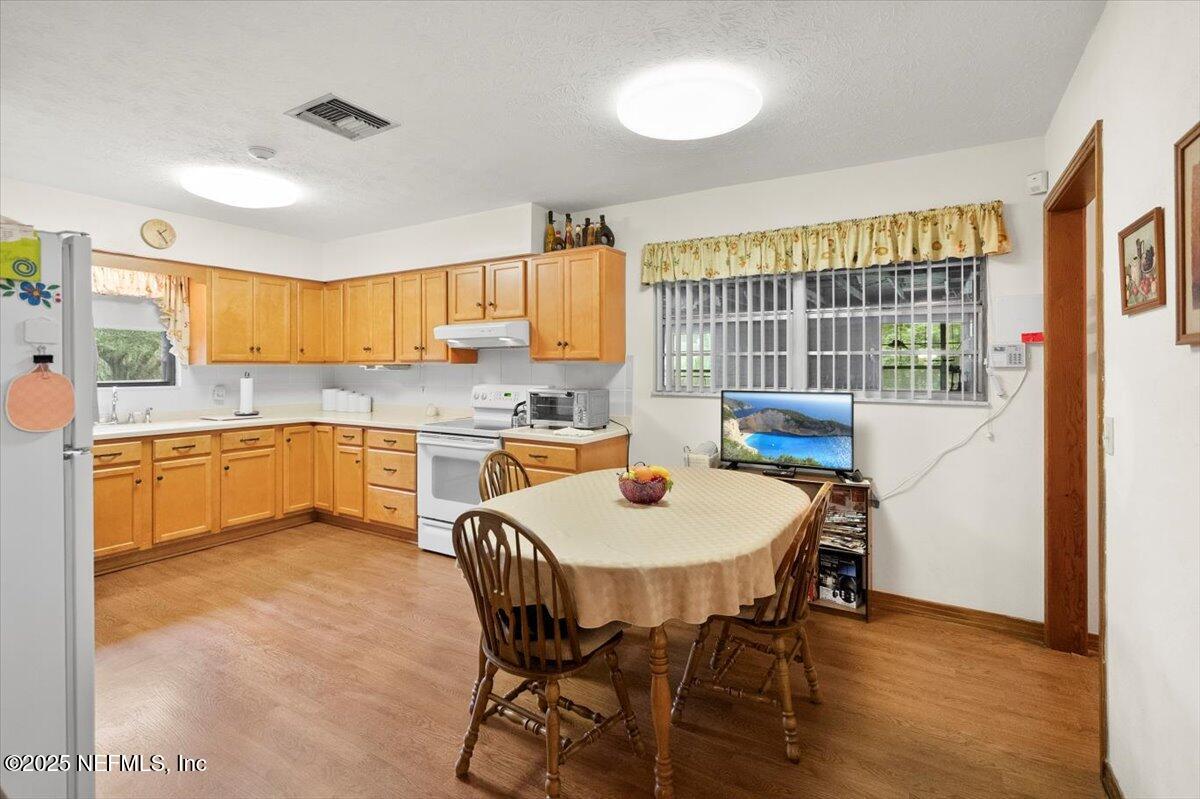 6162 Firestone Road Jacksonville, FL 32244 - Photo 9 of 30 09-DSC01217