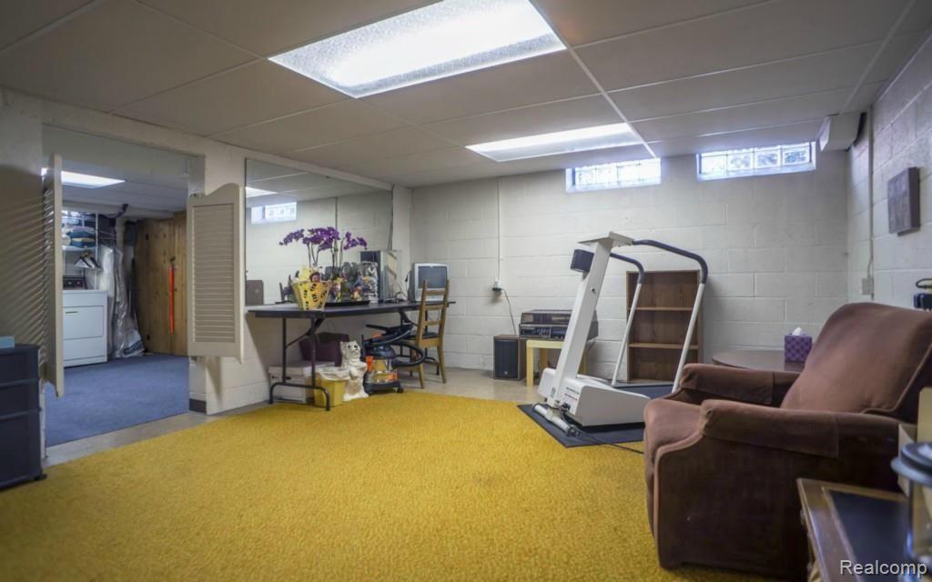 60 Willison Road Grosse Pointe, MI 48236 - Photo 31 of 34 29-photo-web-1680x1050-180229.jpg