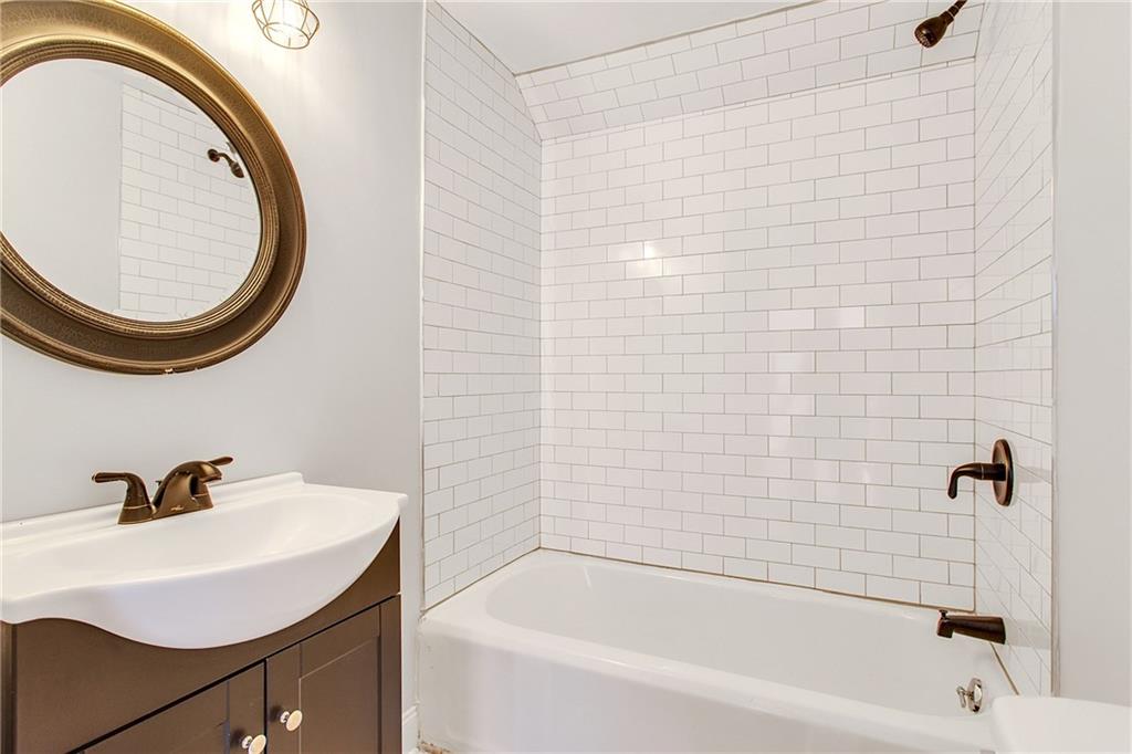 17 Tidball Road McKees Rocks, PA 15136 - Photo 11 of 25 Gallery Image 11