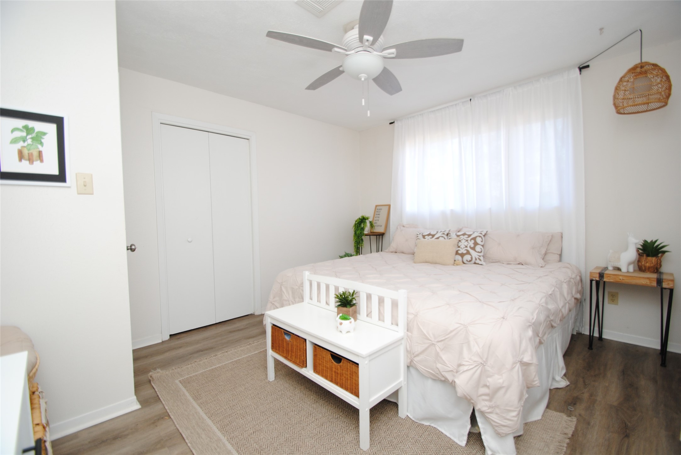 59 Paradise Loop Point Blank, TX 77364 - Photo 14 of 39 Bedroom 1 of 3