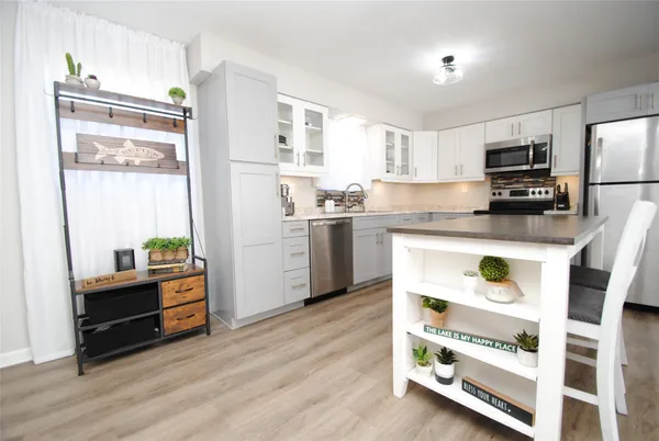 $499,900 | 59 Paradise Loop, Point Blank, TX 77364