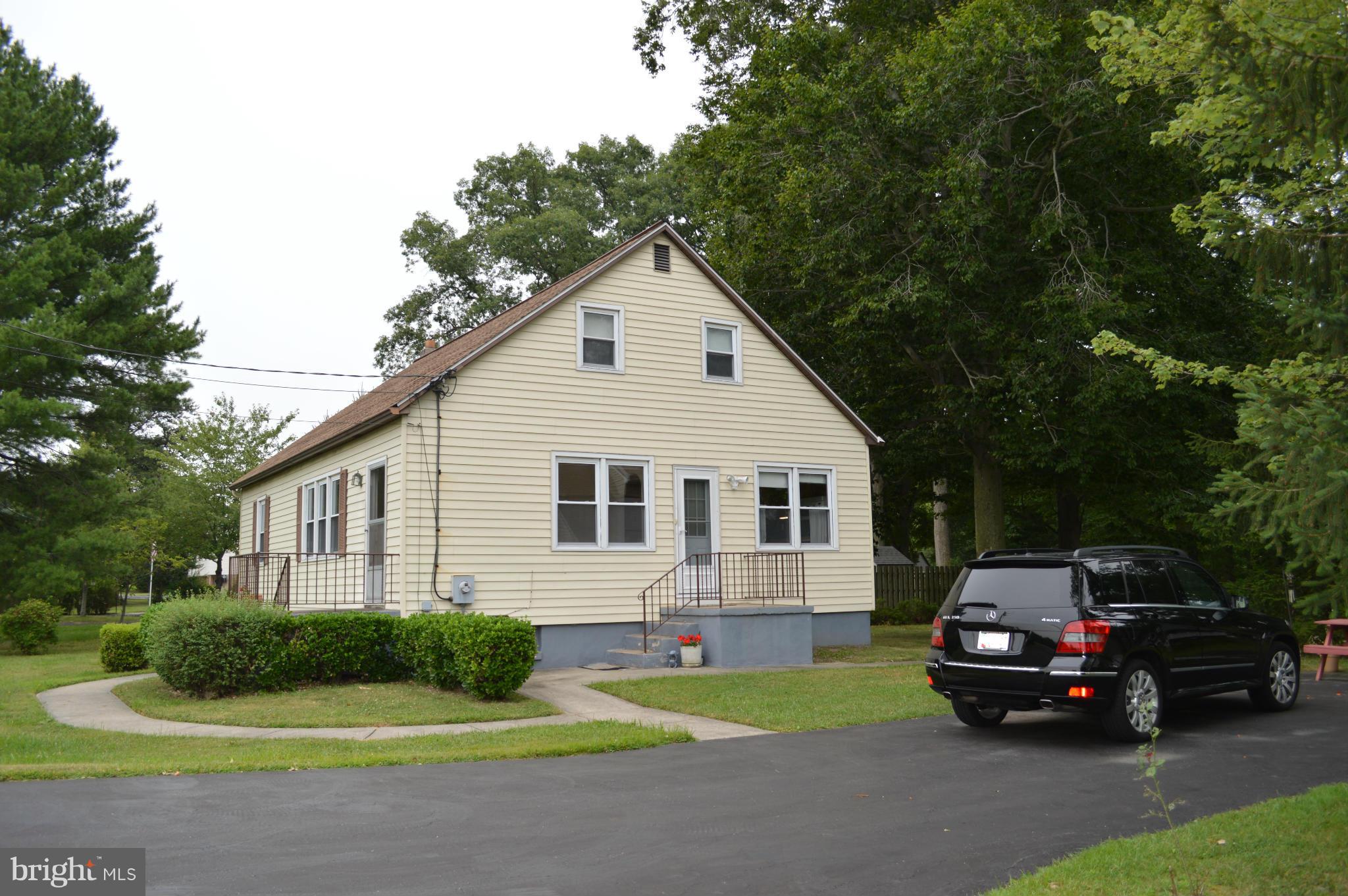 1613 Turkey Point Road Baltimore, MD 21221 - Photo 4 of 29 Exterior (General)