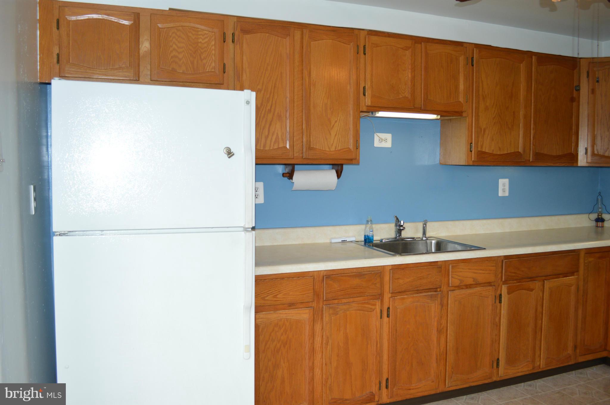 1613 Turkey Point Road Baltimore, MD 21221 - Photo 9 of 29 Kitchen