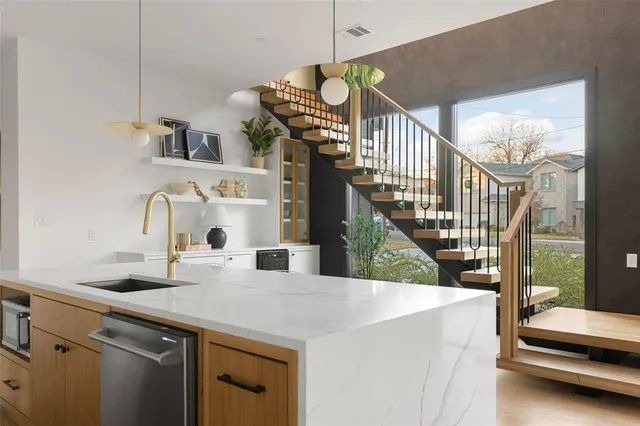 $1,100,000 | 10316 Bel Aire Drive, Dallas, TX 75218