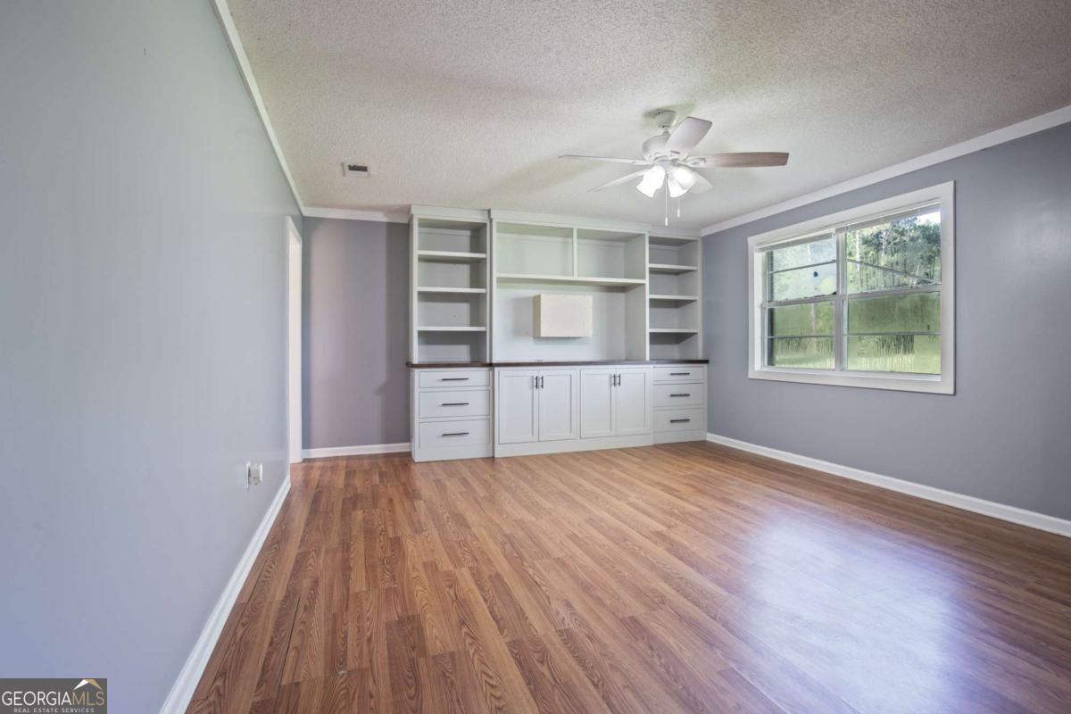 1597 Dairy Road Hinesville, GA 31313 - Photo 6 of 55