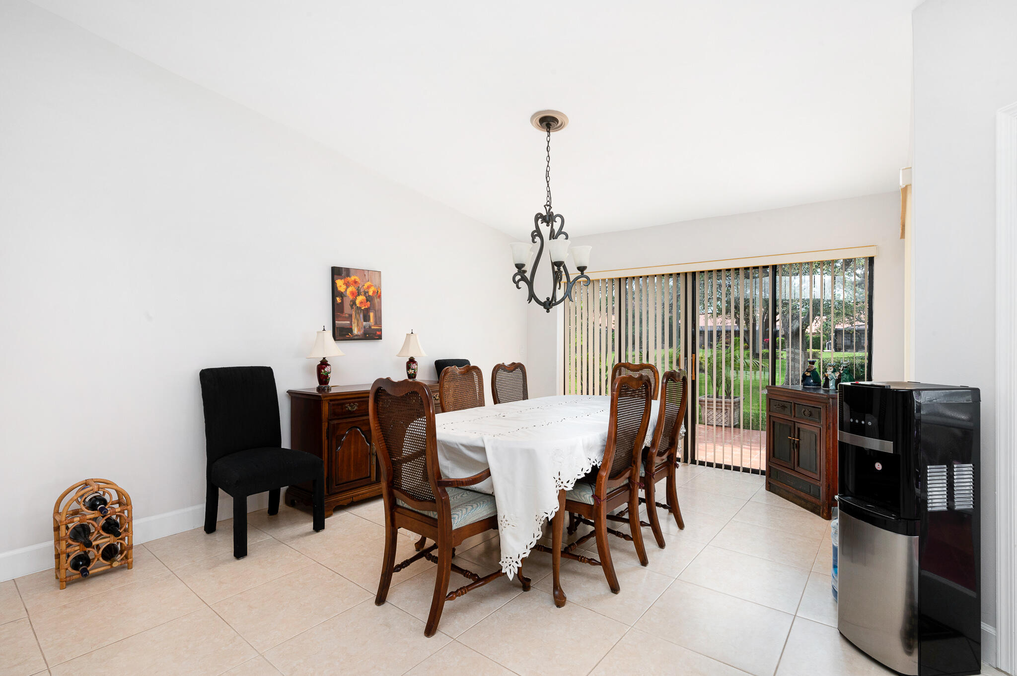 22785 Marbella Circle Boca Raton, FL 33433 - Photo 6 of 24 photo-4