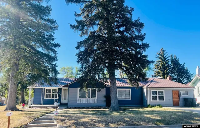$295,000 | 602 Sapphire Street, Kemmerer, WY 83101