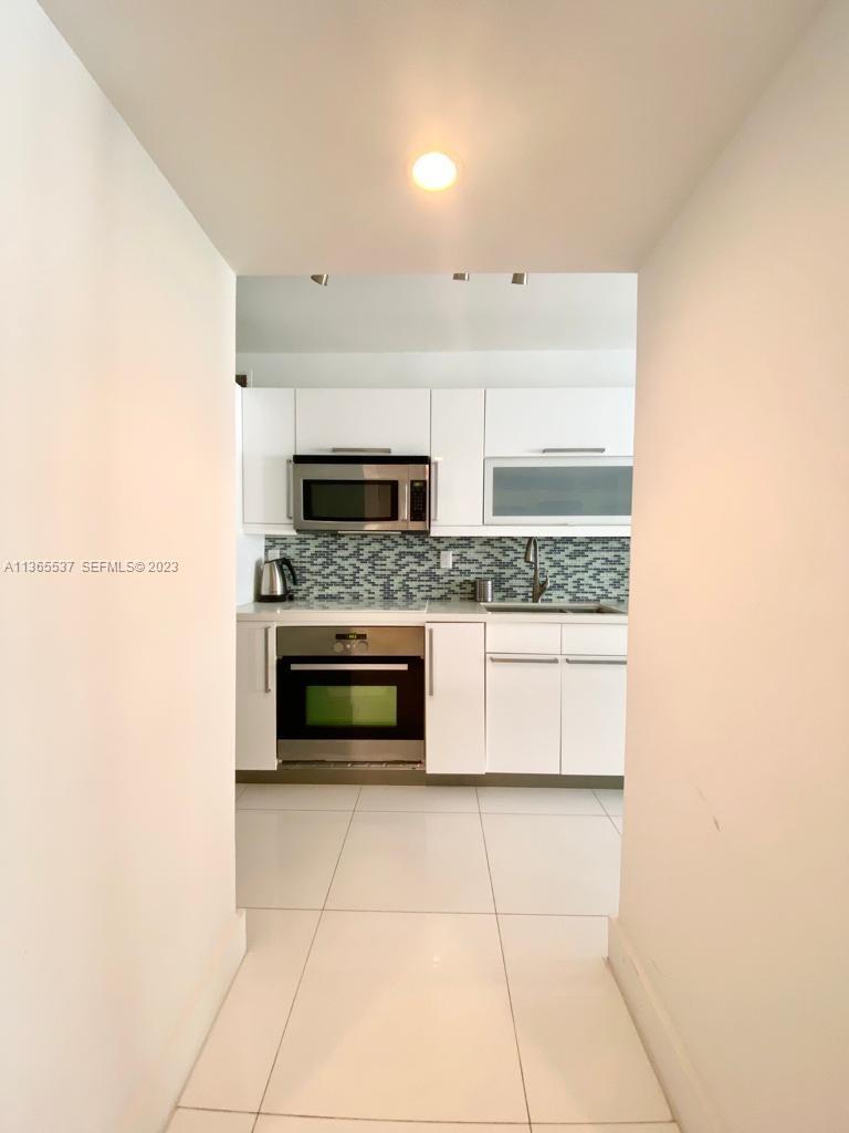 100 Lincoln Road, Unit 906 Miami Beach, FL 33139 - Photo 16 of 20