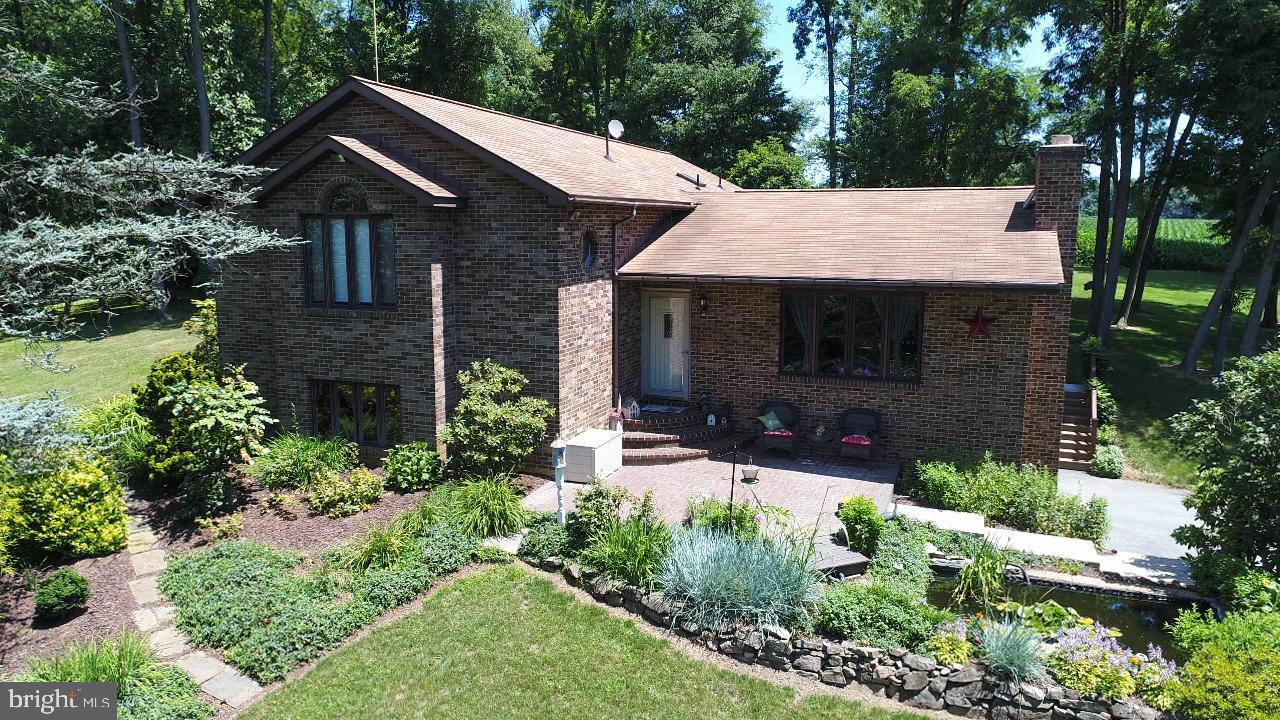 292 Lawn Road Palmyra, PA 17078 - Photo 1 of 53 Gallery Image 1