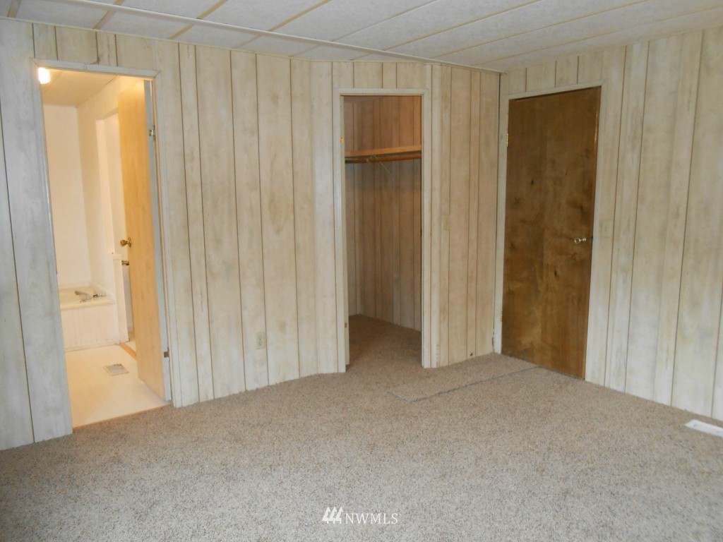 7667 Southeast Willock Road Olalla, WA 98359 - Photo 15 of 24 Gallery Image 15