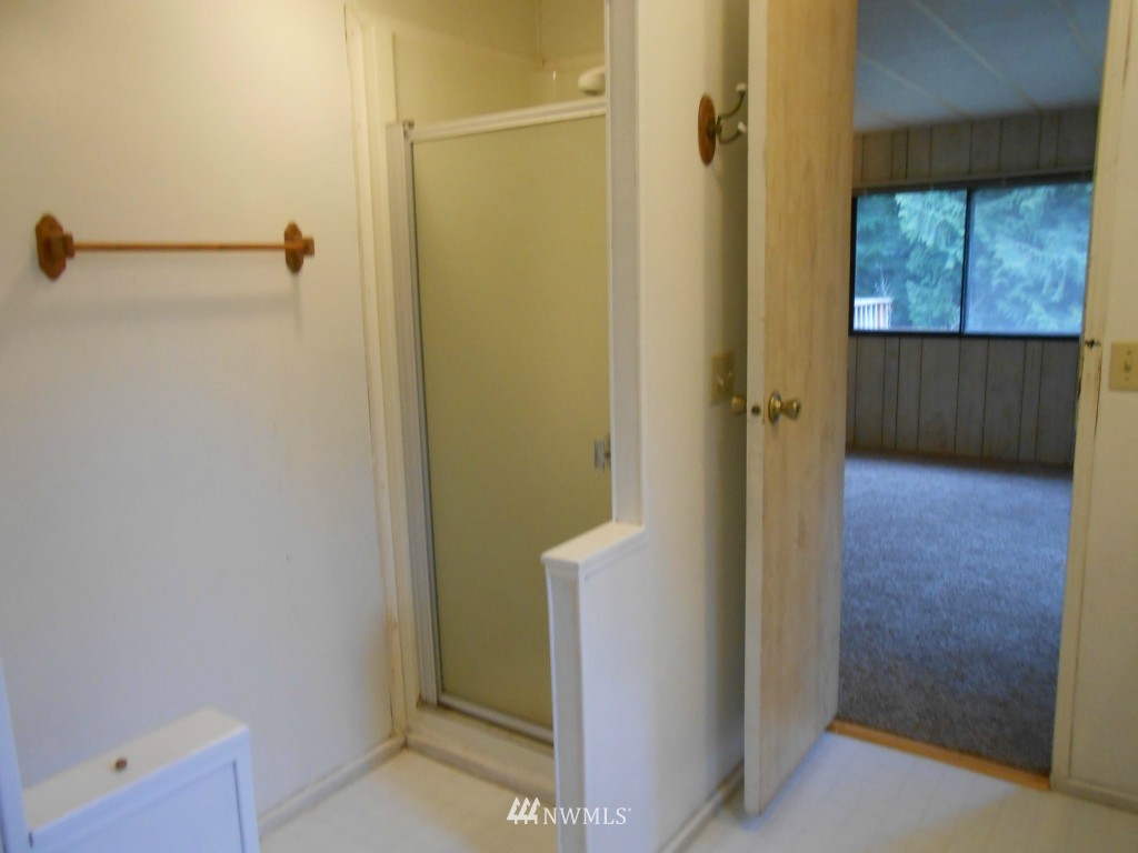 7667 Southeast Willock Road Olalla, WA 98359 - Photo 18 of 24 Gallery Image 18