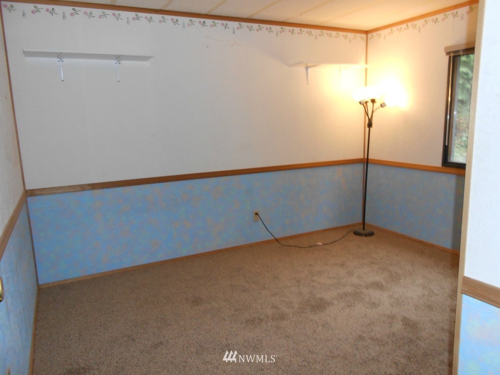 7667 Southeast Willock Road Olalla, WA 98359 - Photo 19 of 24 Gallery Image 19