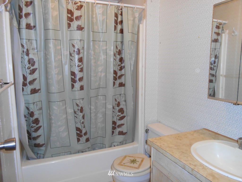 7667 Southeast Willock Road Olalla, WA 98359 - Photo 22 of 24 Gallery Image 22