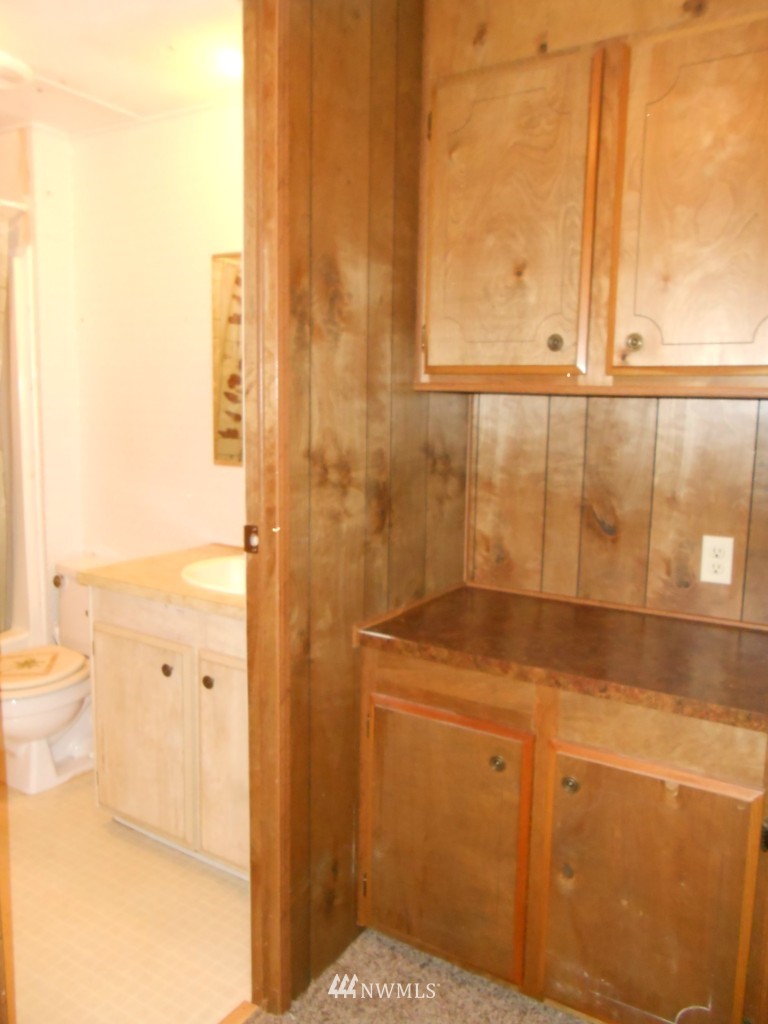 7667 Southeast Willock Road Olalla, WA 98359 - Photo 23 of 24 Gallery Image 23