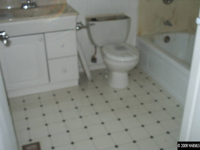 9460 Tomahawk Way Reno, NV 89506 - Photo 4 of 5 Photo 4