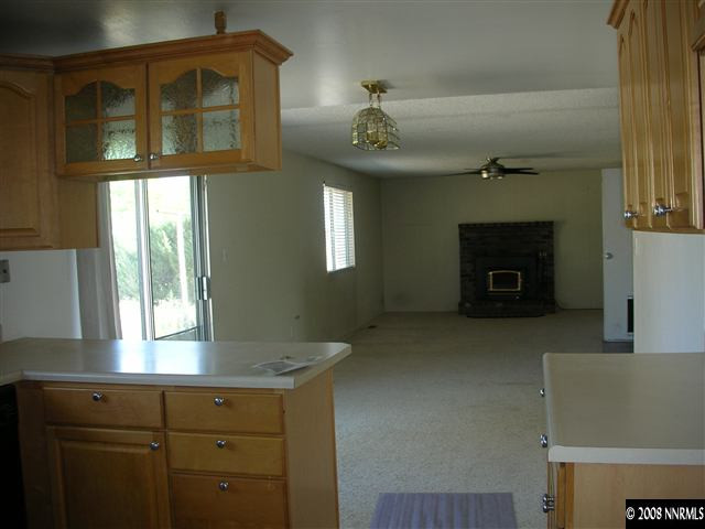 9460 Tomahawk Way Reno, NV 89506 - Photo 5 of 5 Photo 5