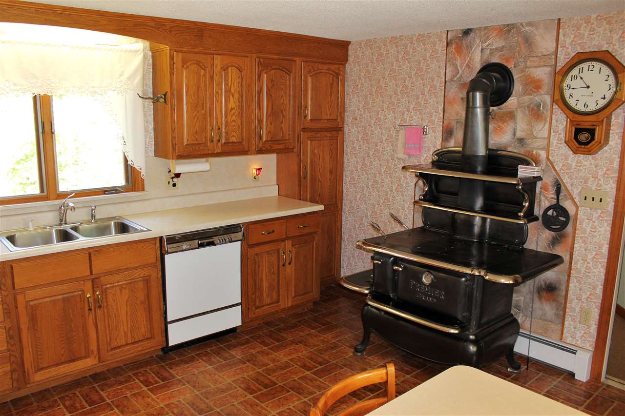 418 Allard Hill Road Madison, NH 03818 - Photo 6 of 32