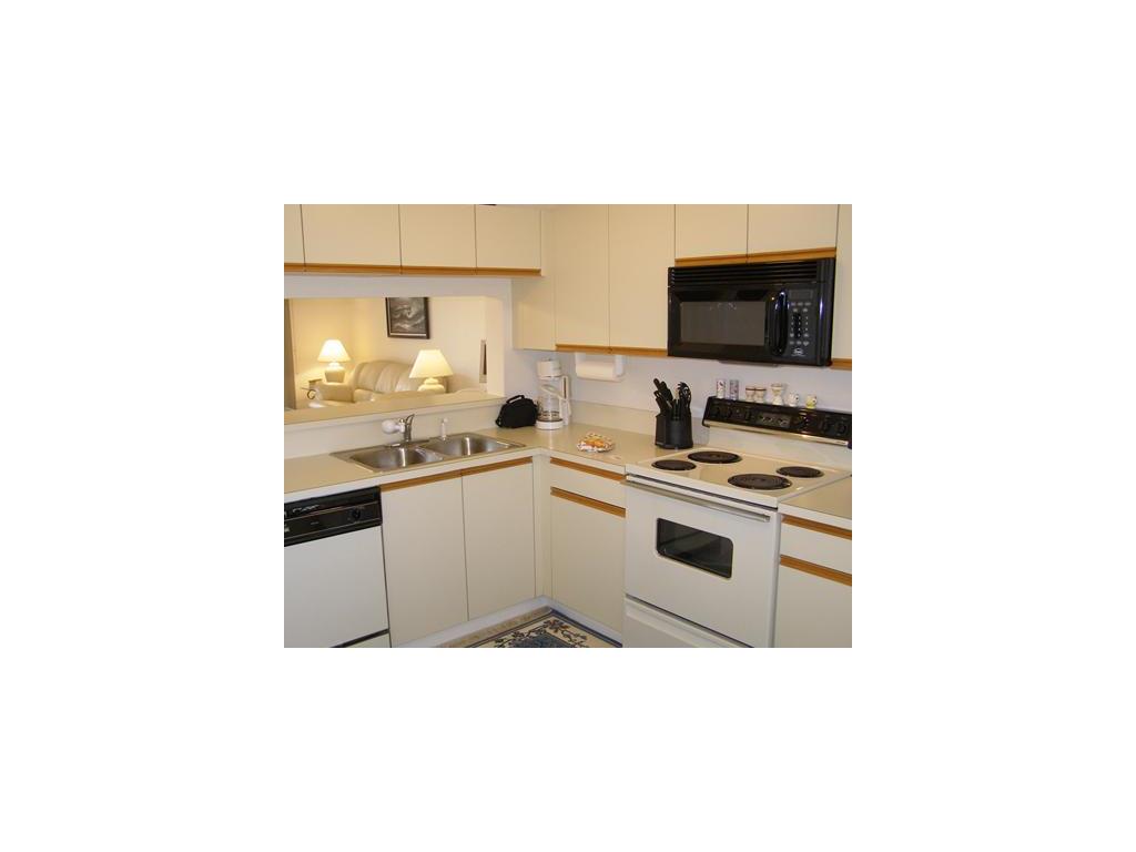 9633 Riverside Drive, Unit 3 Sebastian, FL 32958 - Photo 4 of 8