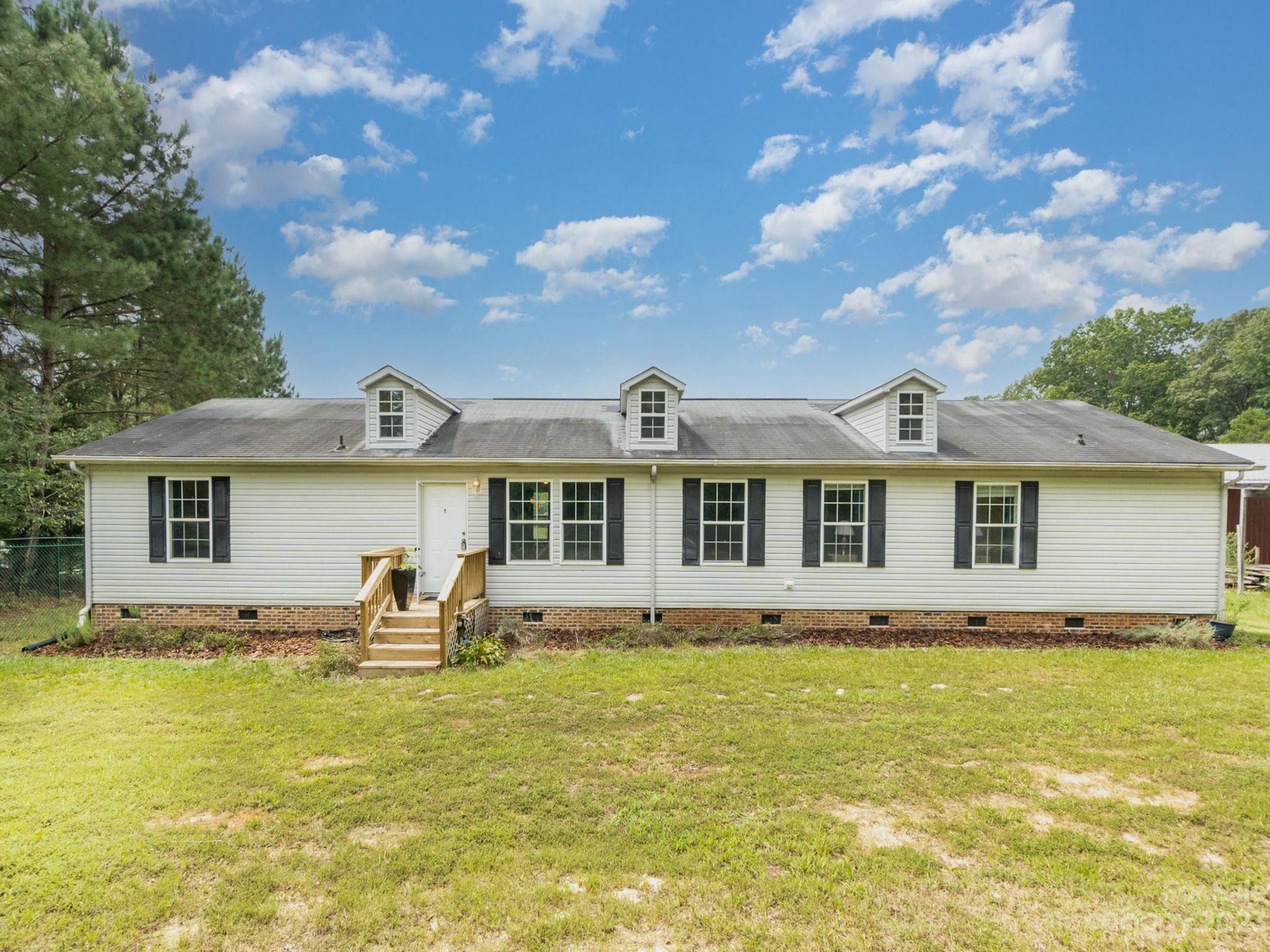 7337 Henry Harris Road Lancaster, SC 29720 - Photo 2 of 27 Gallery Image 2