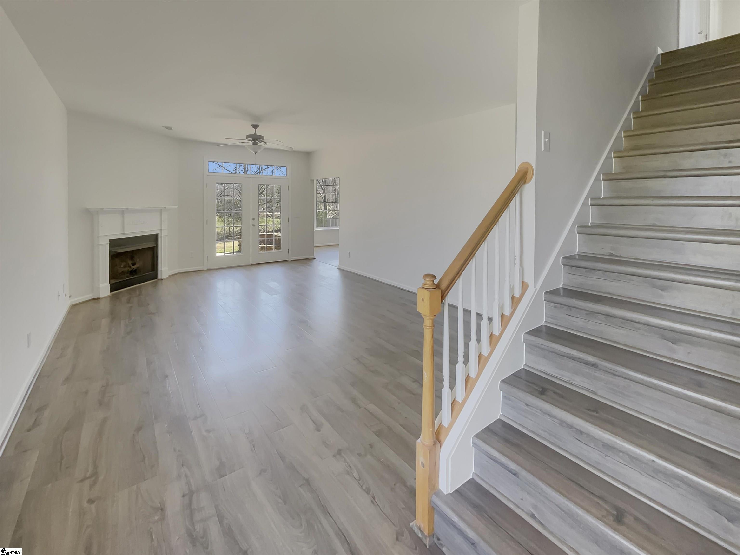 22 Rustcraft Drive Greer, SC 29651 - Photo 3 of 25 Gallery Image 3