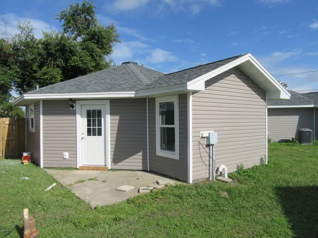 $1,195 | 1302 Grace Avenue, Unit A, Panama City, FL 32401