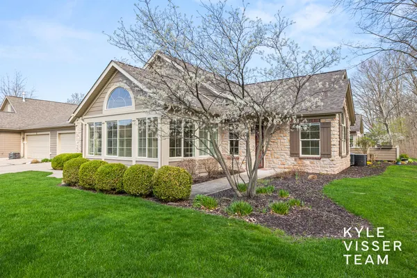 $444,000 | 920 Bridge Crest Drive Southeast, Ada, MI 49301