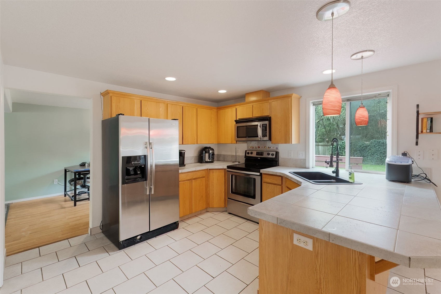 117 Oxford Road Longview, WA 98632 - Photo 10 of 40 Gallery Image 10