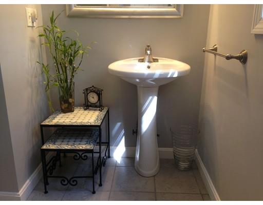 6 MacArthur Road Franklin, MA 02038 - Photo 15 of 30 Gallery Image 15