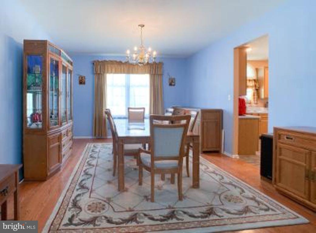 11 Wagon Road Lumberton, NJ 08048 - Photo 6 of 34 Dining room