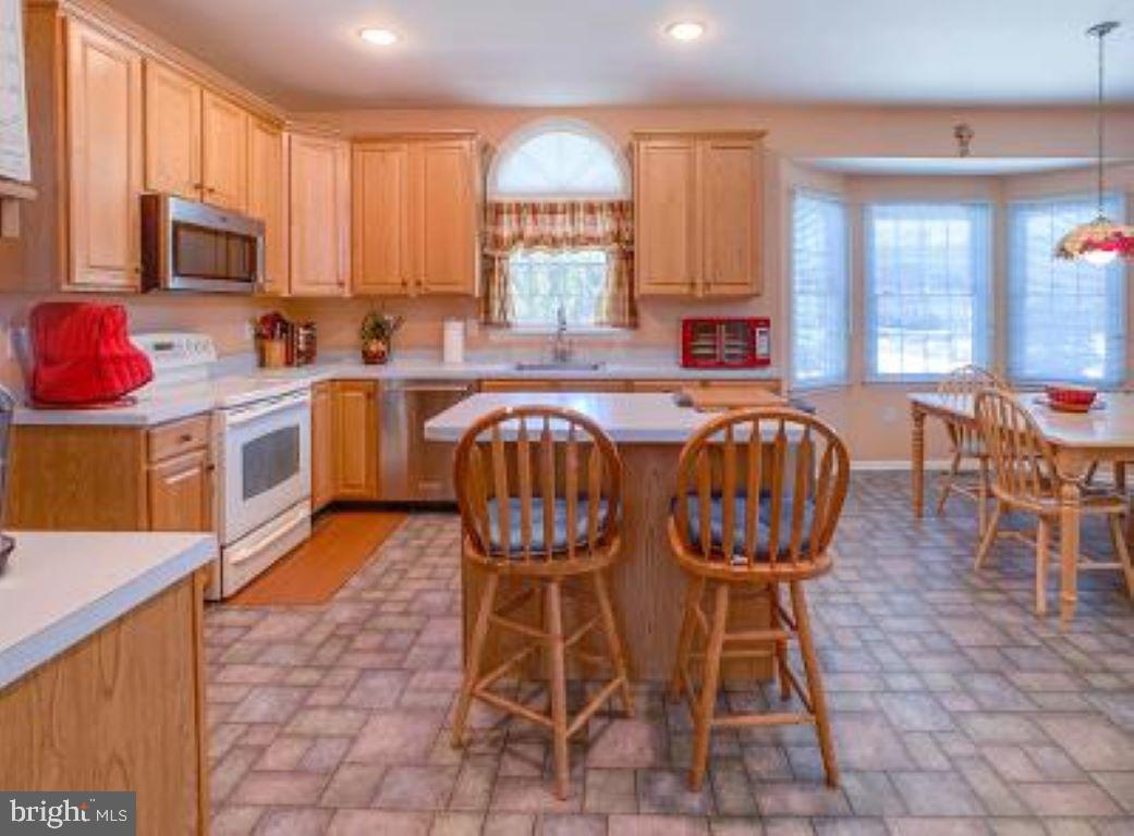 11 Wagon Road Lumberton, NJ 08048 - Photo 8 of 34 Gallery Image 8