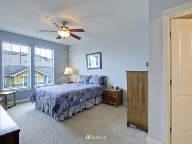 $270,000 | 7713 Fairway Avenue Southeast, Unit 202, Snoqualmie, WA 98065