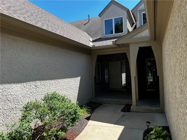 $439,900 | 6323 West 145th Street, Overland Park, KS 66223