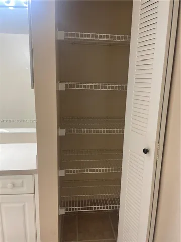 $285,000 | 520 Southeast 5th Avenue, Unit 1607, Fort Lauderdale, FL 33301