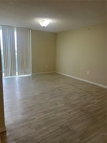 $285,000 | 520 Southeast 5th Avenue, Unit 1607, Fort Lauderdale, FL 33301