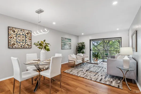 $589,000 | 827 Vía Casitas, Greenbrae, CA 94904