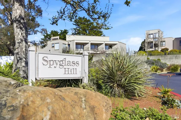 $589,000 | 827 Vía Casitas, Greenbrae, CA 94904