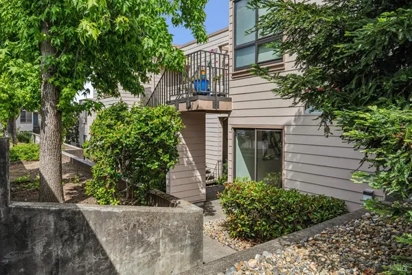 $589,000 | 827 VÃa Casitas, Greenbrae, CA 94904