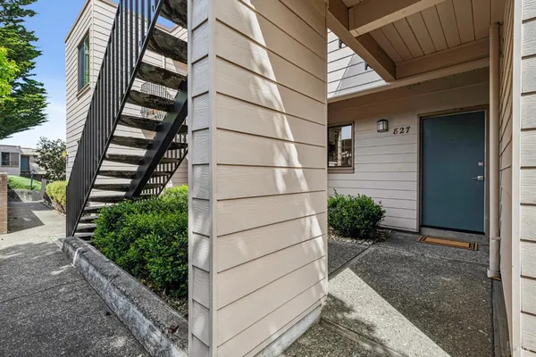 $589,000 | 827 VÃa Casitas, Greenbrae, CA 94904
