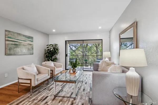 $589,000 | 827 VÃa Casitas, Greenbrae, CA 94904