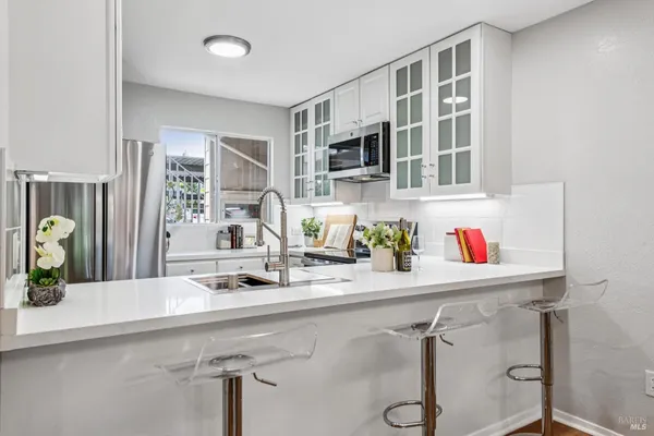 $589,000 | 827 VÃa Casitas, Greenbrae, CA 94904
