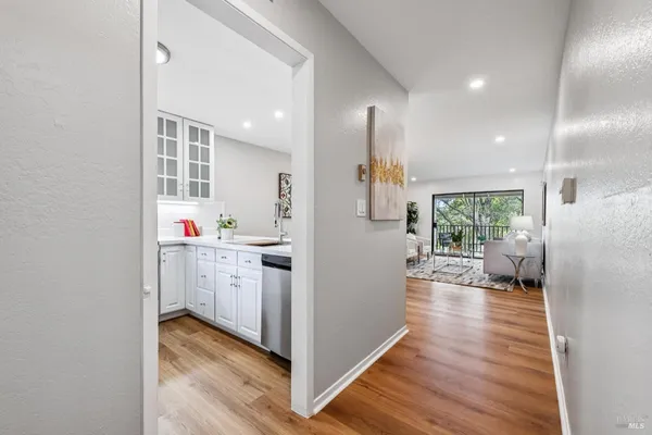 $589,000 | 827 VÃa Casitas, Greenbrae, CA 94904