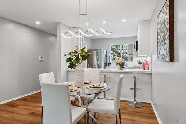 $589,000 | 827 VÃa Casitas, Greenbrae, CA 94904