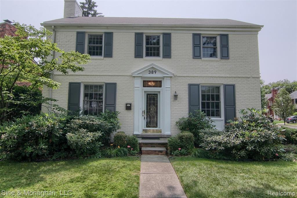 389 Merriweather Road Grosse Pointe Farms, MI 48236 - Photo 1 of 33