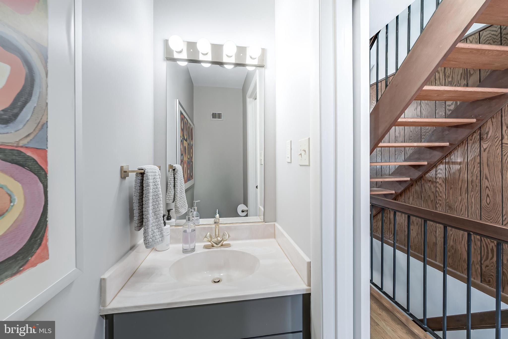 11915 Escalante Court Reston, VA 20191 - Photo 13 of 48