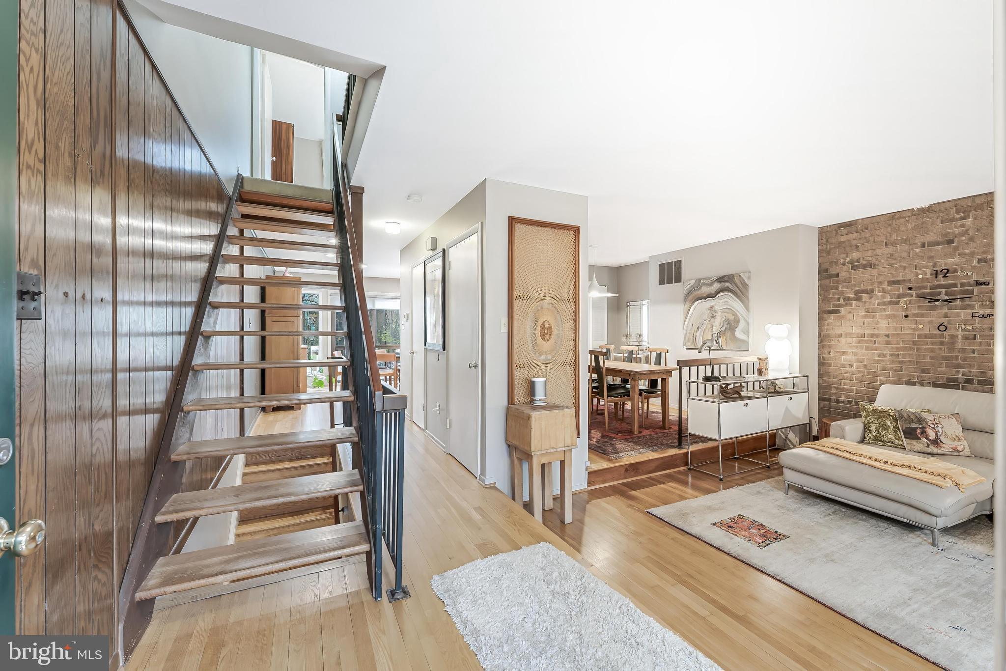 11915 Escalante Court Reston, VA 20191 - Photo 3 of 48