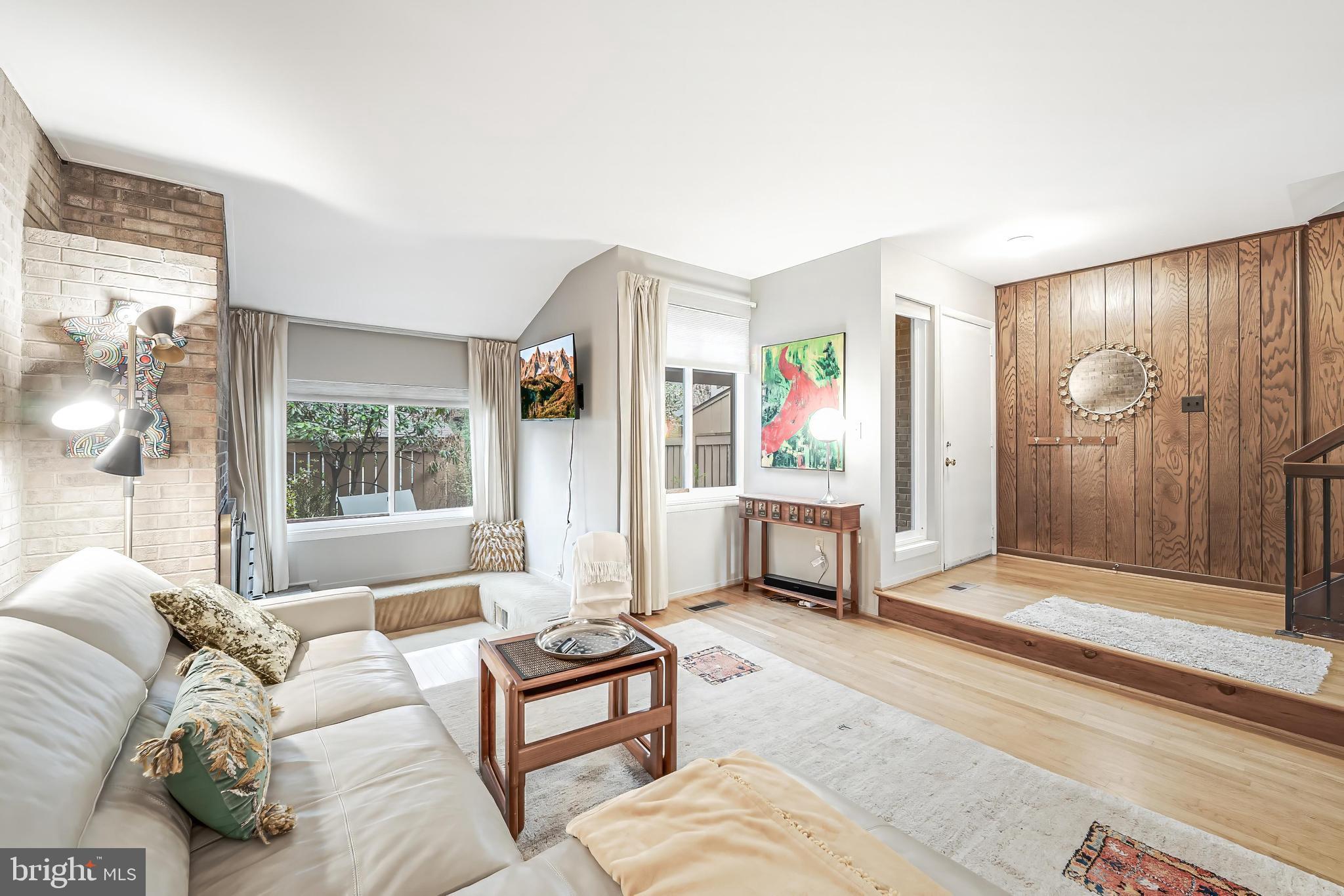 11915 Escalante Court Reston, VA 20191 - Photo 8 of 48