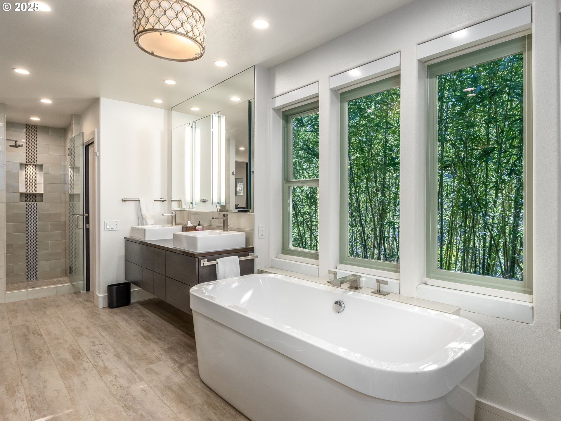 17210 Cedar Road Lake Oswego, OR 97034 - Photo 19 of 48 Gallery Image 19